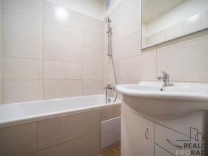 Pronájem bytu 2+1, Frýdek-Místek - Frýdek, Mánesova, 52 m2