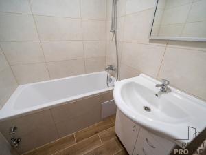 Pronájem bytu 2+1, Frýdek-Místek - Frýdek, Mánesova, 52 m2