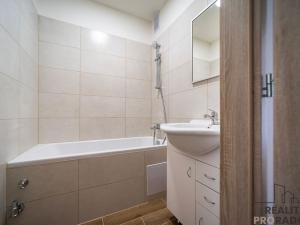 Pronájem bytu 2+1, Frýdek-Místek - Frýdek, Mánesova, 52 m2