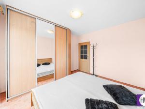 Prodej rodinného domu, Zbiroh, Heberova, 200 m2