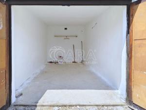 Pronájem garáže, Praha, Novobohdalecká, 17 m2
