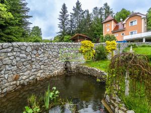 Prodej ubytování, Bečov nad Teplou, Na Zelené, 231 m2