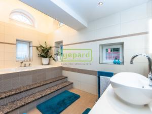 Prodej ubytování, Bečov nad Teplou, Na Zelené, 231 m2