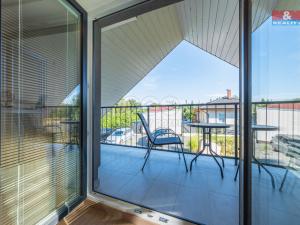Pronájem atypického bytu, Mukařov - Žernovka, 54 m2