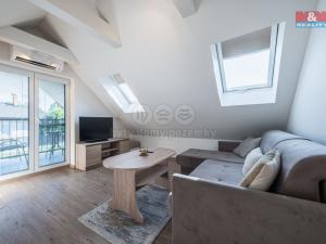 Pronájem atypického bytu, Mukařov - Žernovka, 54 m2