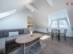 Pronájem atypického bytu, Mukařov - Žernovka, 54 m2