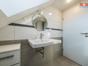 Pronájem atypického bytu, Mukařov - Žernovka, 54 m2