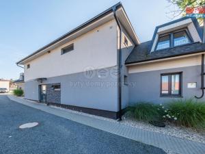 Pronájem atypického bytu, Mukařov - Žernovka, 54 m2