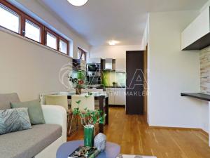 Pronájem bytu 2+kk, Praha - Záběhlice, Harlacherova, 48 m2