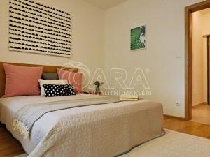 Pronájem bytu 2+kk, Praha - Záběhlice, Harlacherova, 48 m2