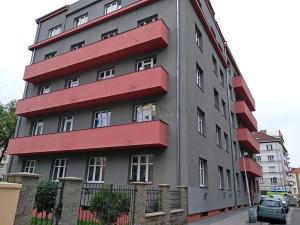 Pronájem bytu 2+kk, Praha - Nusle, Hradeckých, 54 m2