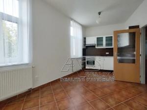 Pronájem bytu 2+1, České Budějovice, 75 m2