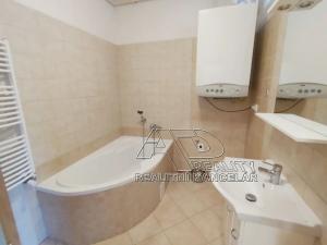 Pronájem bytu 2+1, České Budějovice, 75 m2