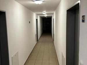 Pronájem bytu 2+kk, Jesenice, Cedrová, 68 m2