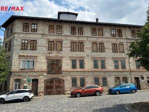 Prodej vícegeneračního domu, Žatec, nám. Prokopa Velkého, 964 m2