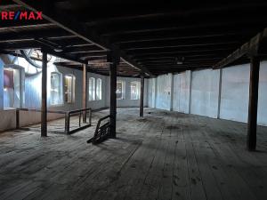 Prodej vícegeneračního domu, Žatec, nám. Prokopa Velkého, 964 m2