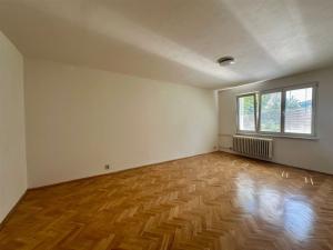 Pronájem bytu 1+1, Cheb, Písečná, 40 m2