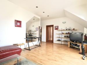 Pronájem bytu 3+1, Praha - Vinohrady, Rejskova, 110 m2