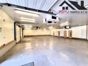 Pronájem skladu, Černožice, 4500 m2