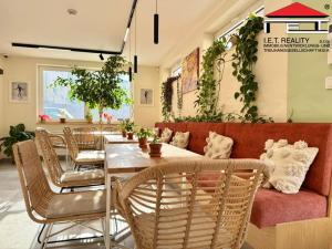 Pronájem restaurace, Rajhrad, Masarykova, 98 m2