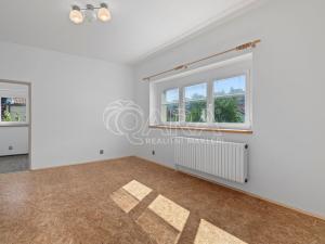 Pronájem bytu 2+kk, Praha - Prosek, Poleradská, 45 m2