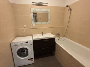 Pronájem bytu 2+kk, Pardubice, Bělehradská, 64 m2