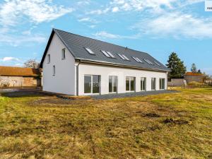 Prodej rodinného domu, Zvěřínek, V průhonu, 118 m2