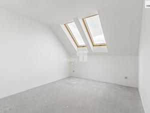 Prodej rodinného domu, Zvěřínek, V průhonu, 118 m2