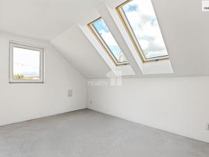 Prodej rodinného domu, Zvěřínek, V průhonu, 118 m2