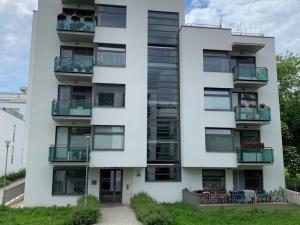 Prodej garážového stání, Brno, Božetěchova, 19 m2