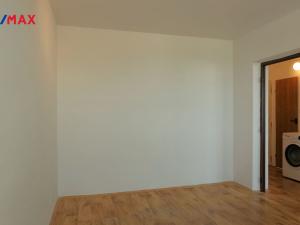 Prodej bytu 3+1, Hradec Králové - Třebeš, Urxova, 67 m2