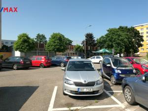 Prodej bytu 3+1, Hradec Králové - Třebeš, Urxova, 67 m2