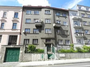 Pronájem bytu 1+kk, Praha - Smíchov, Holečkova, 28 m2