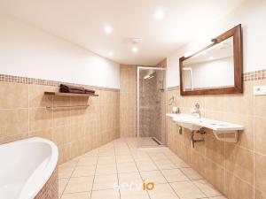 Prodej ubytování, Mutěnice, Hodonínská, 258 m2