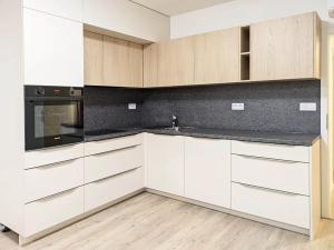 Pronájem bytu 2+kk, Hradec Králové, Pod Svahem, 57 m2