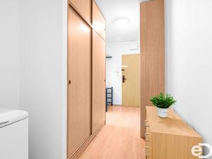 Prodej bytu 2+kk, Praha, Nekvasilova, 50 m2