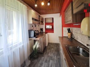 Prodej rodinného domu, Mírová pod Kozákovem - Sekerkovy Loučky, 200 m2