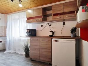 Prodej rodinného domu, Mírová pod Kozákovem - Sekerkovy Loučky, 200 m2