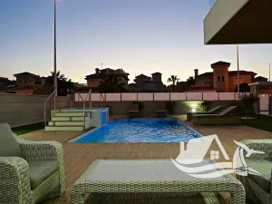Prodej rodinného domu, Orihuela, Španělsko, 150 m2