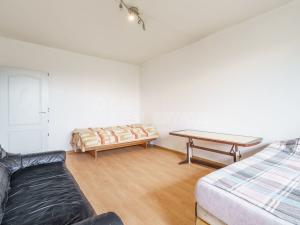 Prodej bytu 3+1, Karlovy Vary, Závodu míru, 62 m2