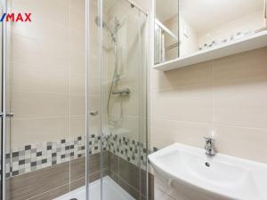 Pronájem bytu 2+kk, Brno - Bohunice, Okrouhlá, 46 m2