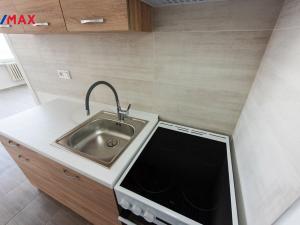 Pronájem bytu 2+kk, Brno - Bohunice, Okrouhlá, 46 m2