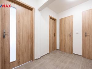 Pronájem bytu 2+kk, Brno - Bohunice, Okrouhlá, 46 m2