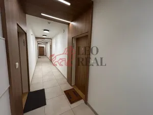 Pronájem bytu 1+kk, Praha - Modřany, Komořanská, 35 m2