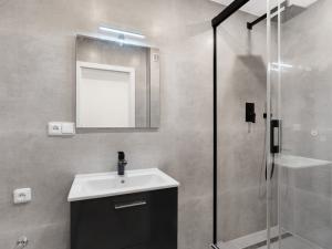 Prodej bytu 2+kk, Praha - Dejvice, Kafkova, 50 m2
