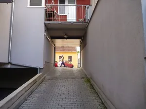 Pronájem garážového stání, Brno, Francouzská, 14 m2