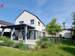 Prodej rodinného domu, Dolany, 242 m2