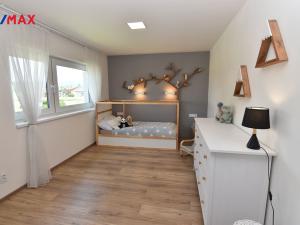 Prodej rodinného domu, Dolany, 242 m2