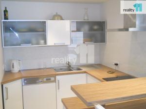 Pronájem bytu 2+kk, Praha - Holešovice, Tusarova, 73 m2