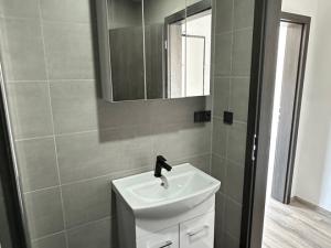 Pronájem bytu 1+kk, Plzeň - Doubravka, Pilařská, 31 m2